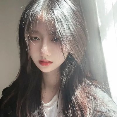 葛洛莉亚·贝尔